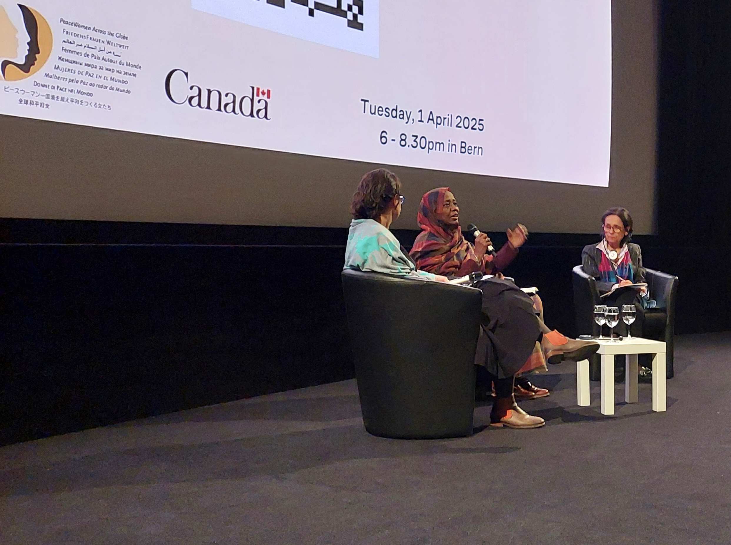Podiumsdiskussion mit Rabab Baldo (Sudan) und  Luz Marina Monzón Cifuentes (Kolumbien), moderiert von Deborah Schindler, PeaceWomen Across the Globe